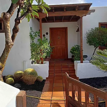 Villa Heated Pool-villa Pepe-playa Del Cable Arrecife (Lanzarote)